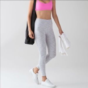 NWT Lululemon Wunder Under Leggings 😍
